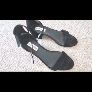 Steve Madden classic block heel